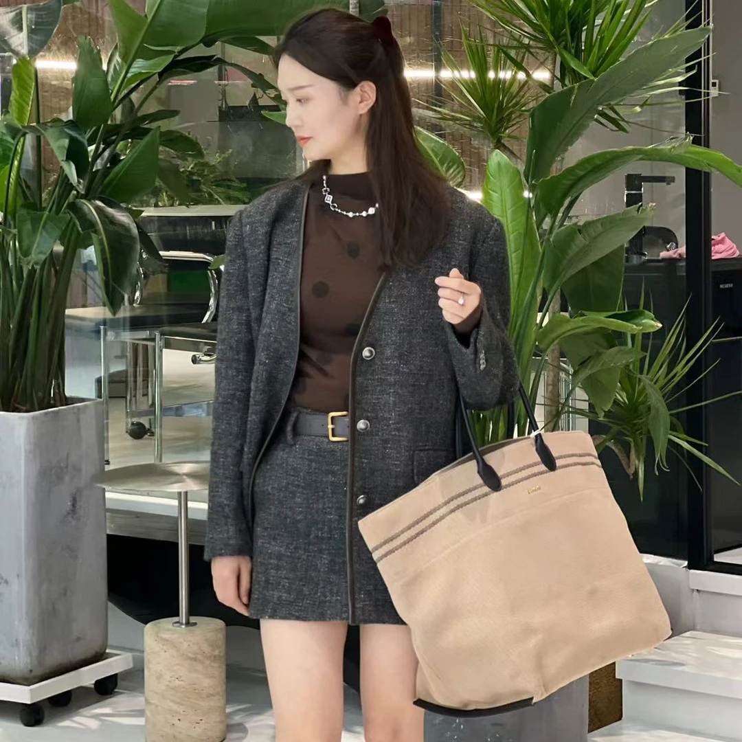 AV 2024冬 无领宽松西装毛呢外套女 AM90110516 原2290