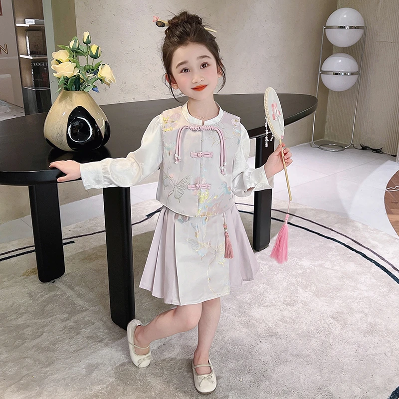 女童刺绣汉服马面裙三件套装新款洋气时尚小女孩国风唐装马甲套裙