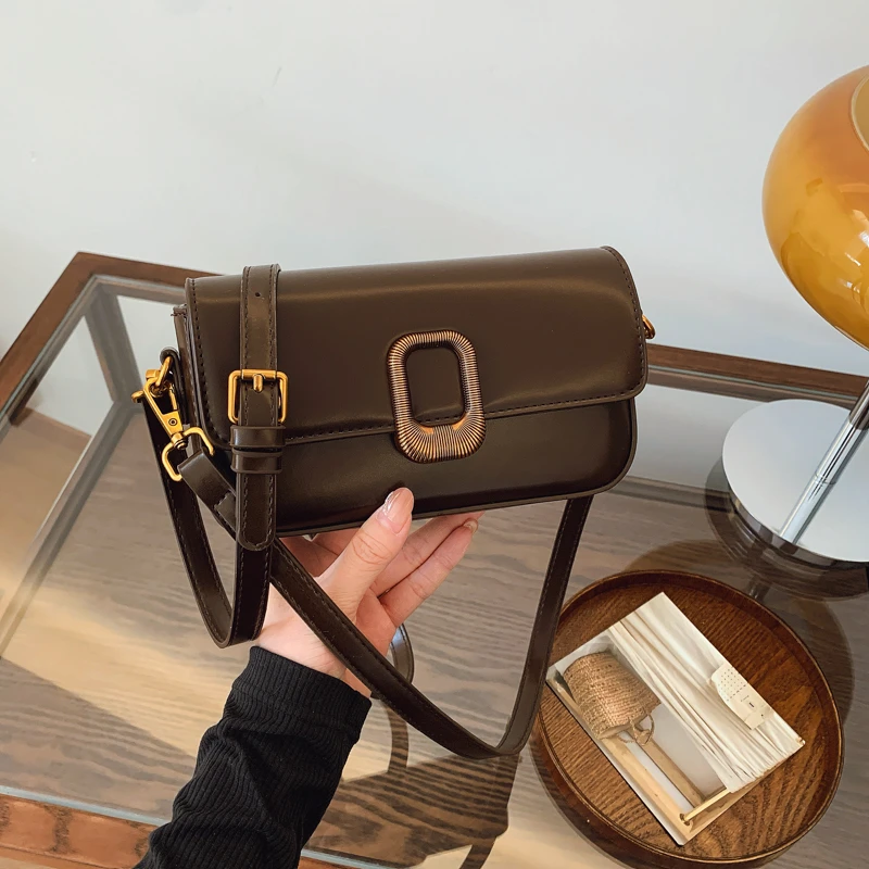 2024新款秋冬法棍包百搭单肩斜挎包小方包潮流时尚通勤包手机包女
