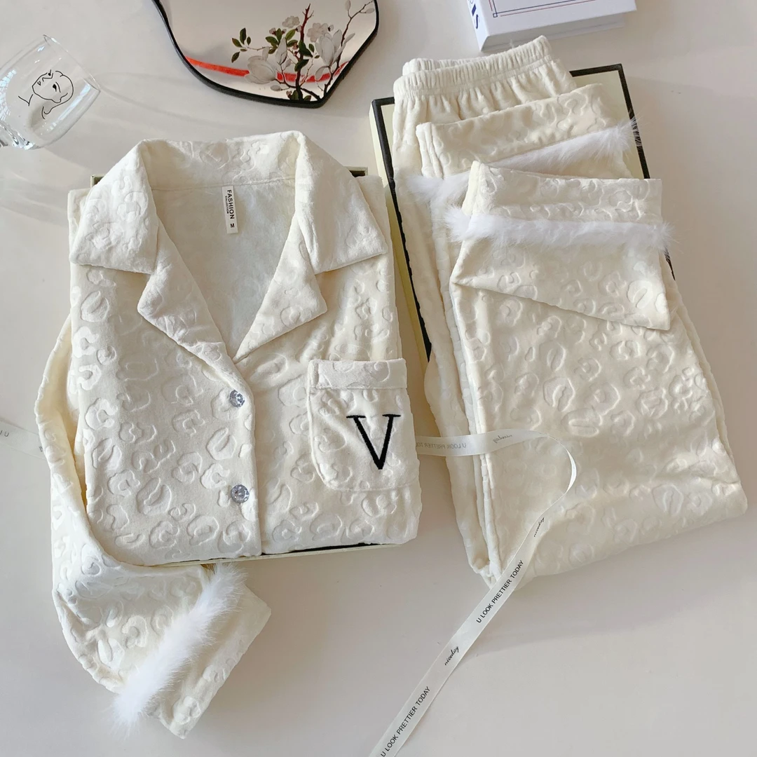 高颜值海岛绒睡衣女秋冬季保暖高级感气质少女送闺蜜家居服可外穿