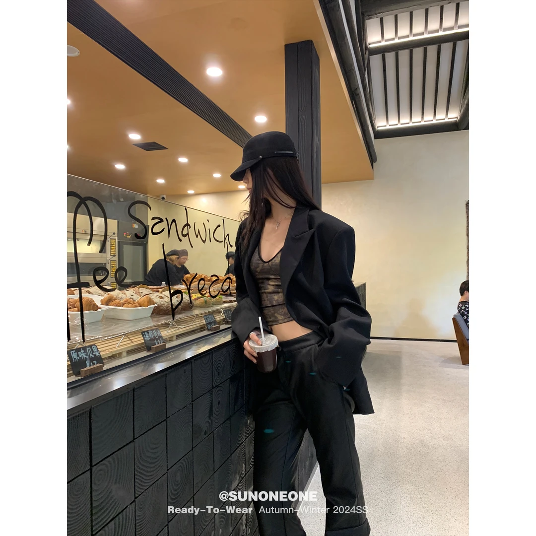 SUNONEONE D0006W  戗驳领廓形黑色外套女秋款韩版休闲时尚小西装