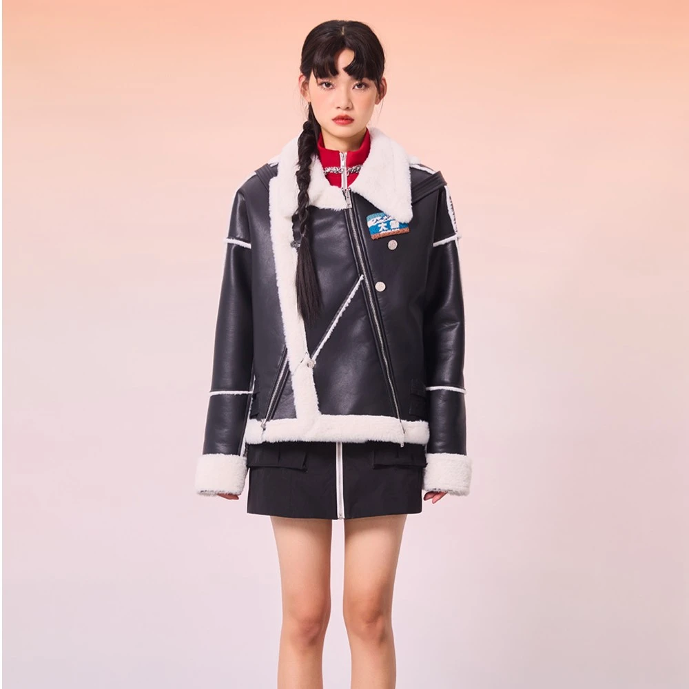 mukzin/密扇秋冬时尚女款拼接短款皮衣黑色外套M224B18007001