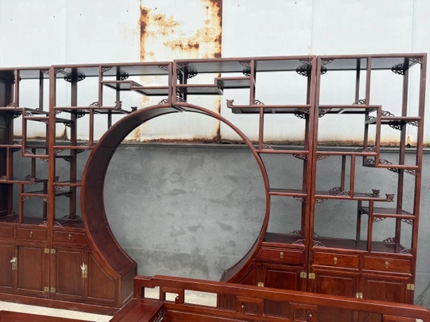 实木中式月洞门博古架客厅隔断多宝阁背景墙