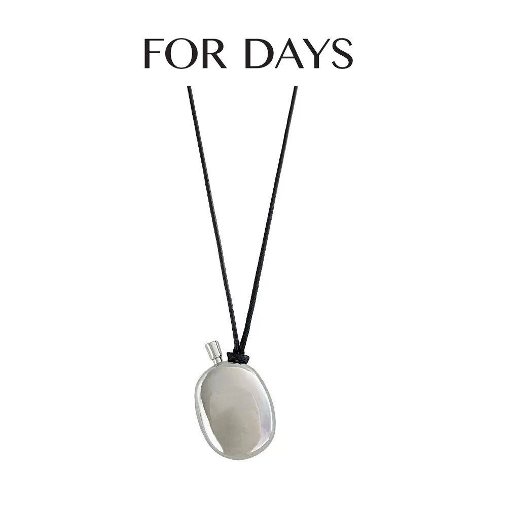 FOR DAYS 非金属皮质项链 复古小众设计酒壶吊坠皮绳毛衣项链