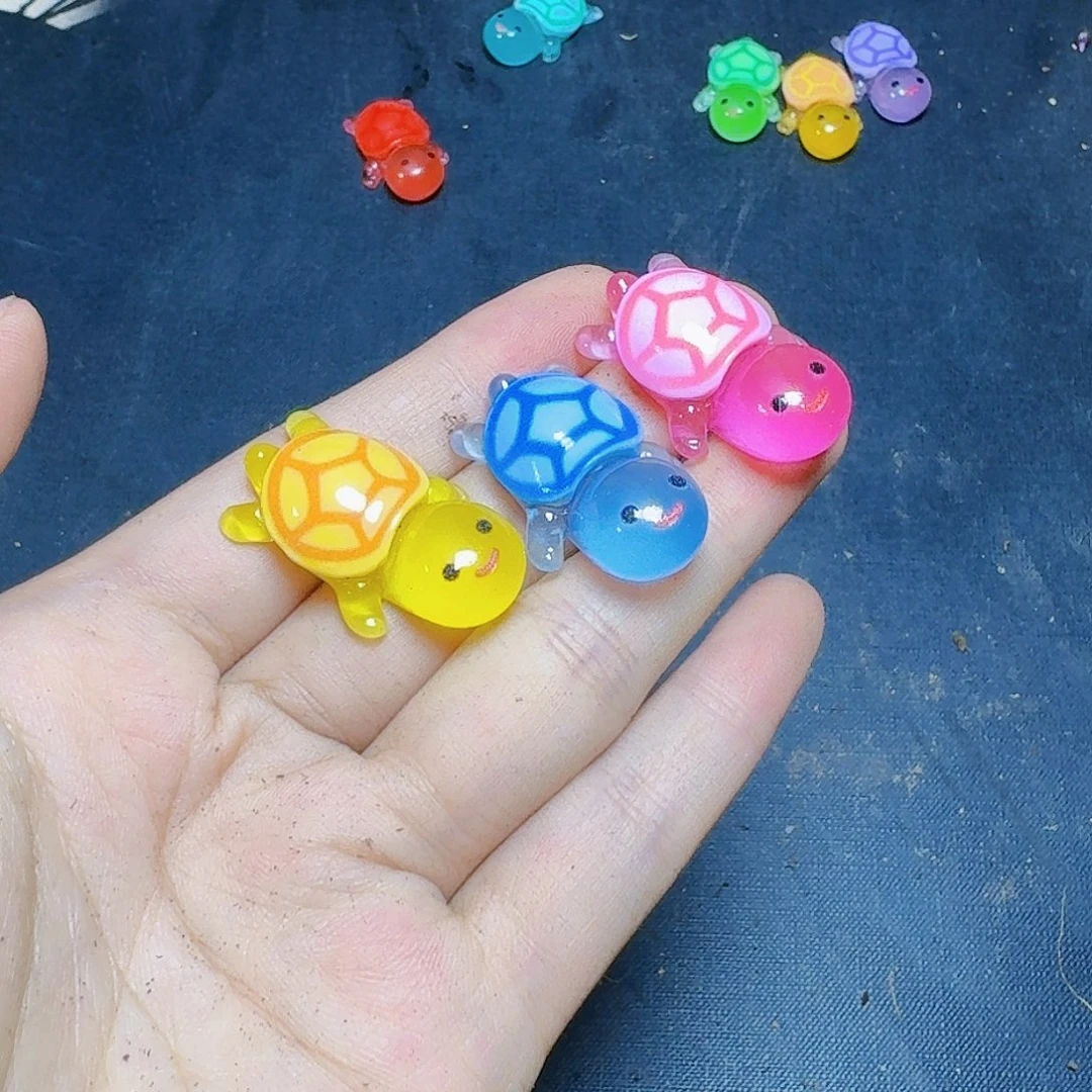 小乌龟3个颜色随机