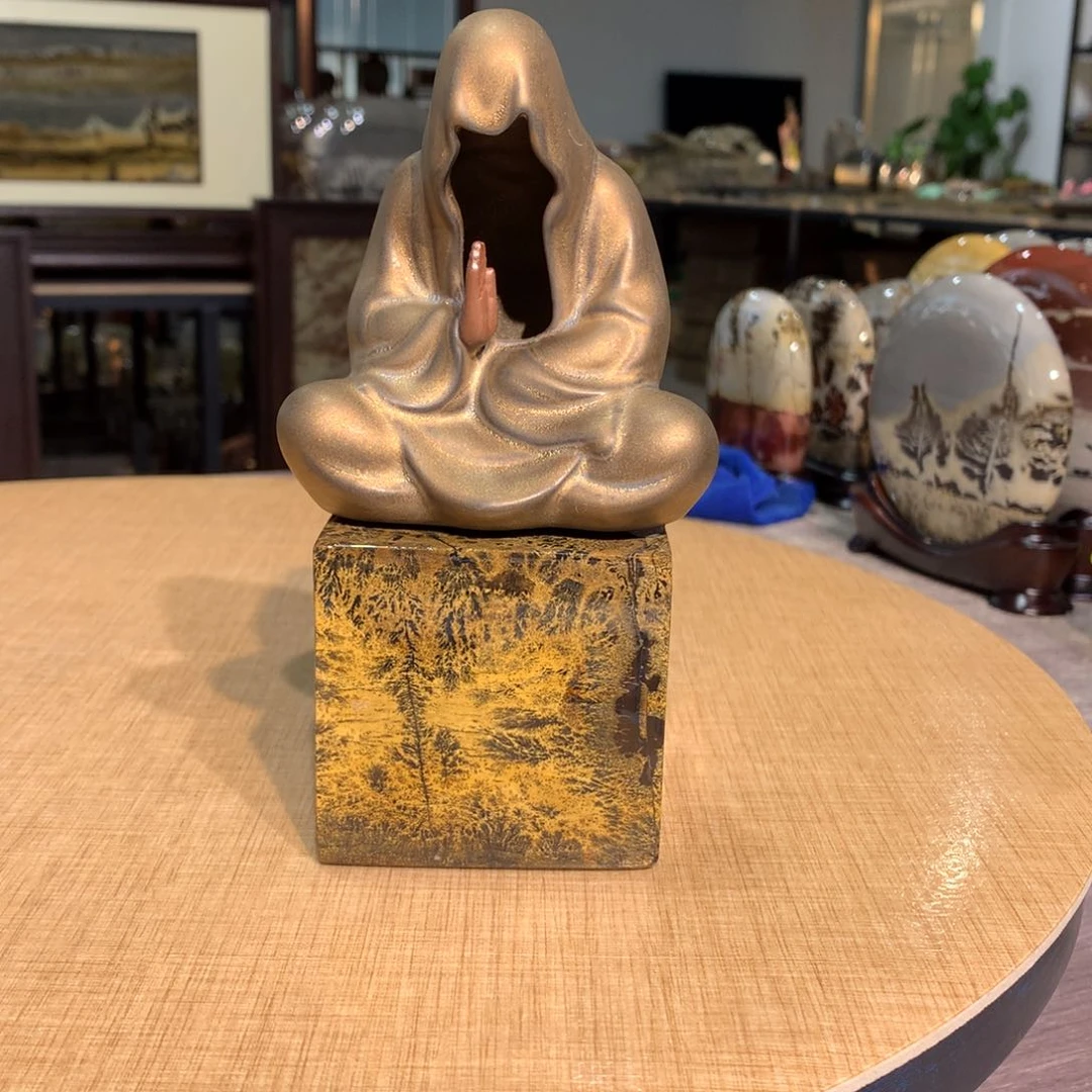 香樟木，广西国画石摆件