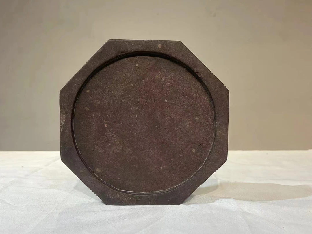 【八角文房砚台】此砚做工规整，包浆浓厚，光泽自然'清代同治四年