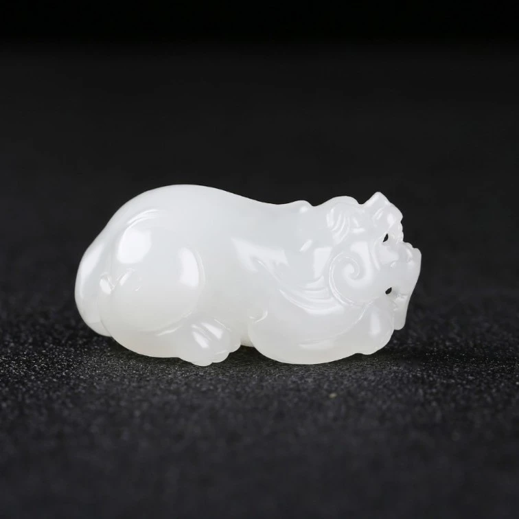 和田玉白玉貔貅吊坠天然正品瑞普貔貅挂件玉坠伏身静卧威猛霸气