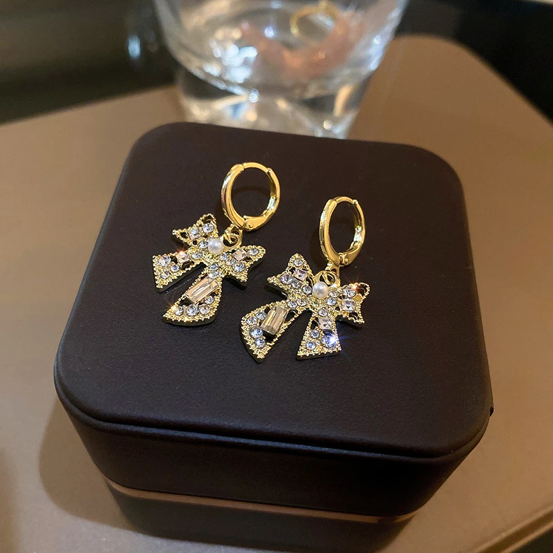 锌合金耳饰 蝴蝶结耳环时尚个性网红气质耳扣小众设计感百搭耳饰