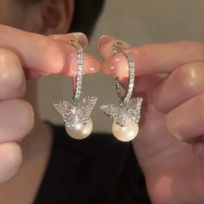 铜合金合成锆石耳饰 新款镶嵌锆石蝴蝶耳环闪亮耳饰轻奢显瘦耳扣