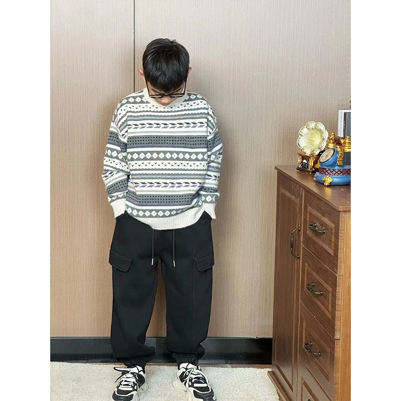 帅晨晨【冬日定格】秋冬童装套头圆领宽松柔软针织休闲毛衣23411