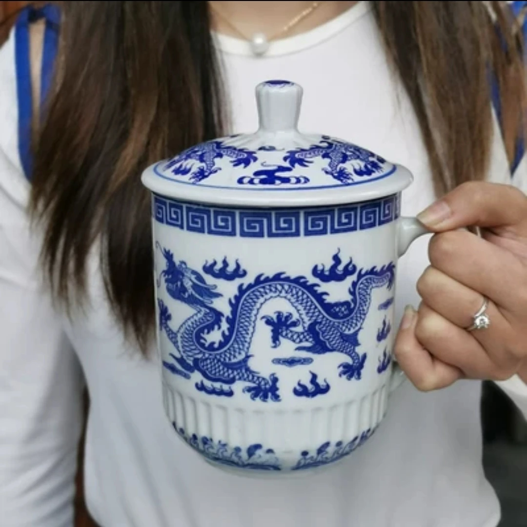 景德镇老泥胎青花手绘山水办公杯400一个微瑕