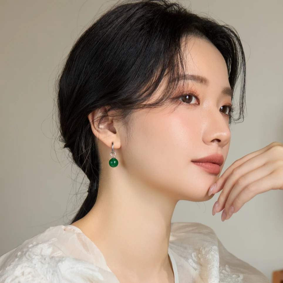 沐银时代《绿光梦幻》新中式10mm绿玛瑙耳坠简约百搭款 多样性发货