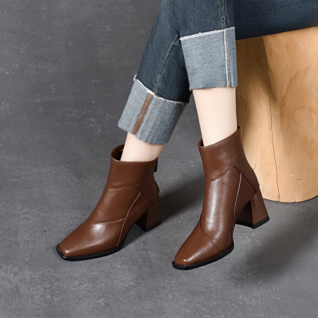 真皮粗跟短靴女2025新款高跟冬季加绒棕色瘦瘦靴英伦风复古马丁靴
