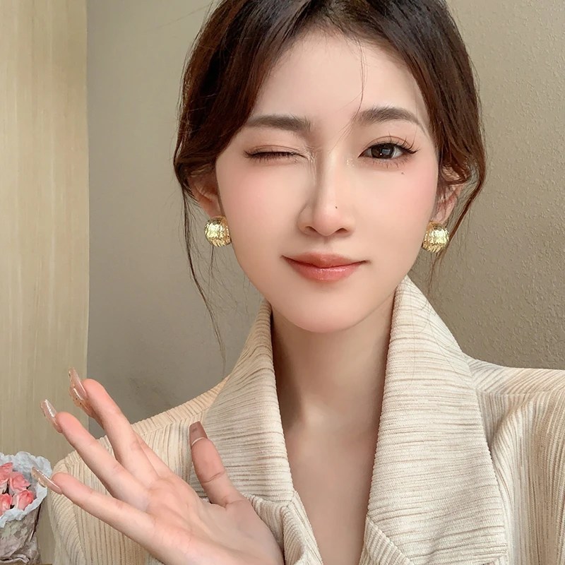 铜合金耳饰 轻奢简约百搭金色耳环女气质法式高级感耳钉