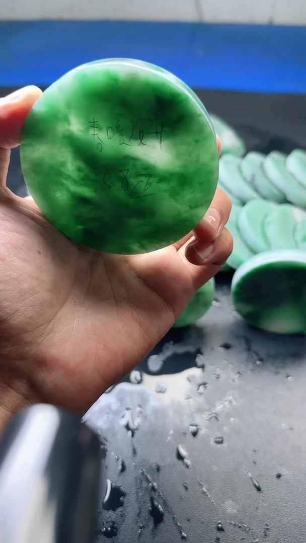 【闪购商品】定制石英质玉定制手镯