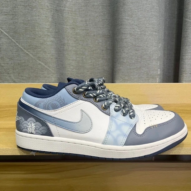AJ1low定制龙王传说/9新/40.5码无原盒