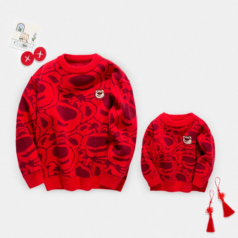 2024新款亲子装毛衣一家三口四口系复古草莓熊刺绣圆领软糯家庭装