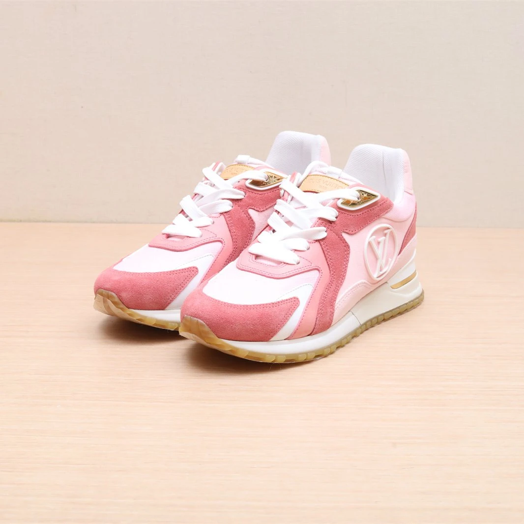 99新 LouisVuitton/路易威登 P224935091/女士运动鞋 粉色 35.5码