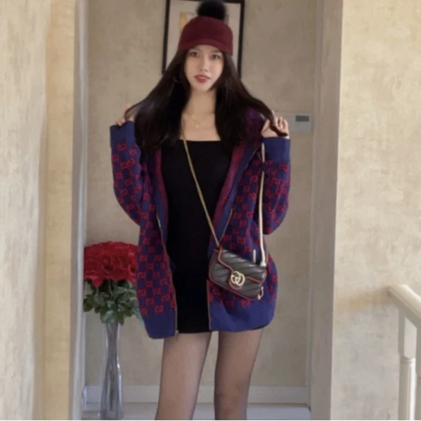 99新 GUCCI/古驰 小花汤汤/P234038148/紫色老花满印外套 XS