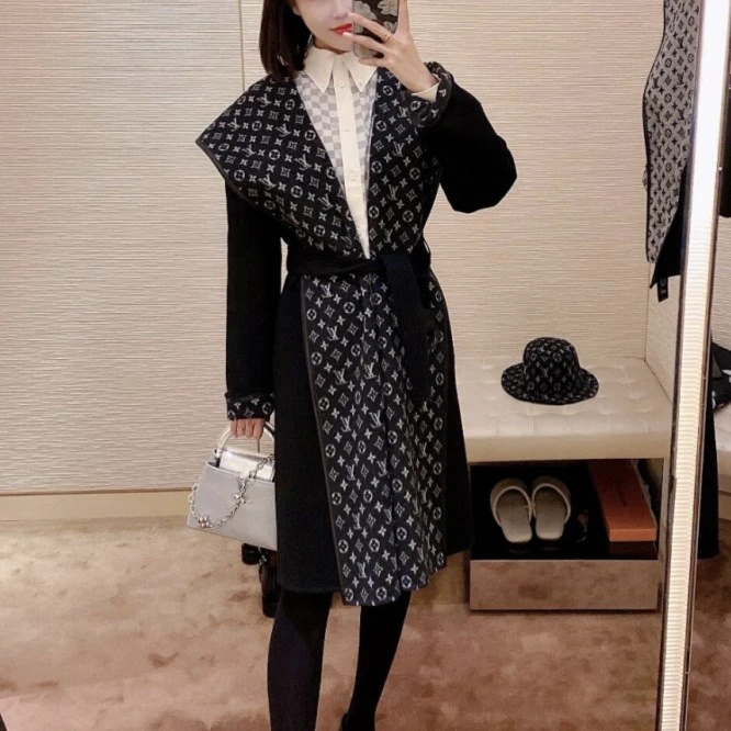 全新未使用 LouisVuitton/路易威登 TP030044/长款黑色浴袍大衣