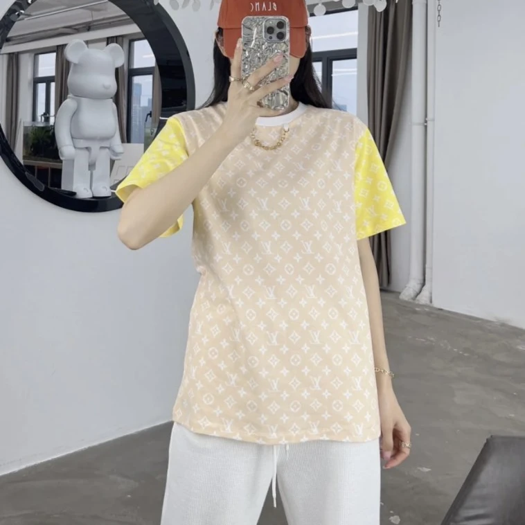 99新 LouisVuitton/路易威登 小花汤汤/P234035539/满印链条短袖
