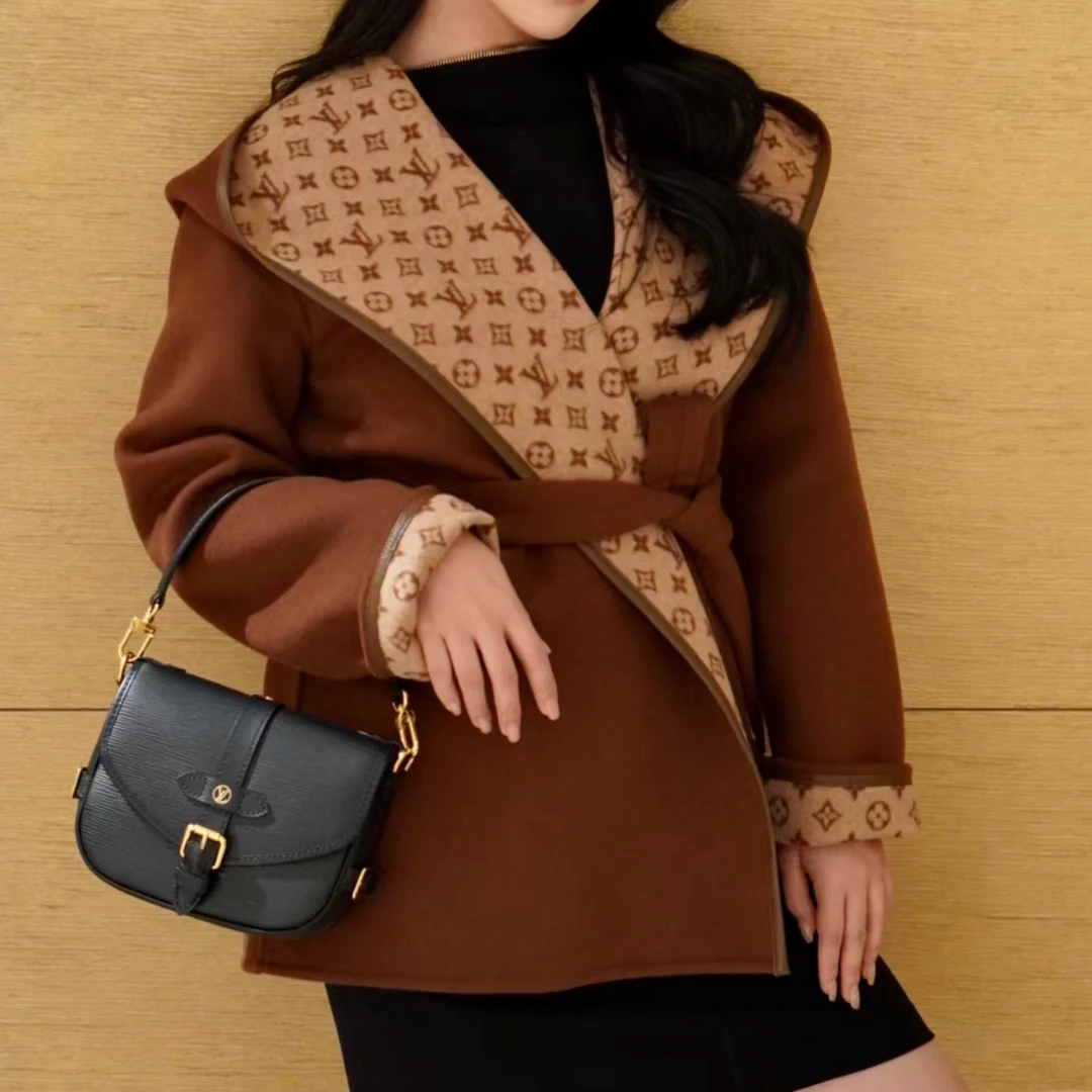 99新 LouisVuitton/路易威登 积分-300/P234245722/大衣 棕色32码