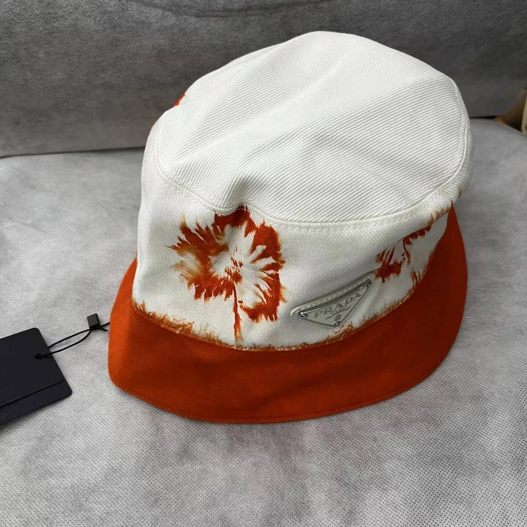 99新 Prada/普拉达 P224930243/扎染 金属 三角标 渔夫帽 红色
