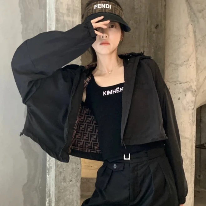 99新 FENDI/芬迪 小花汤汤/P234039122/内里 满logo 外套