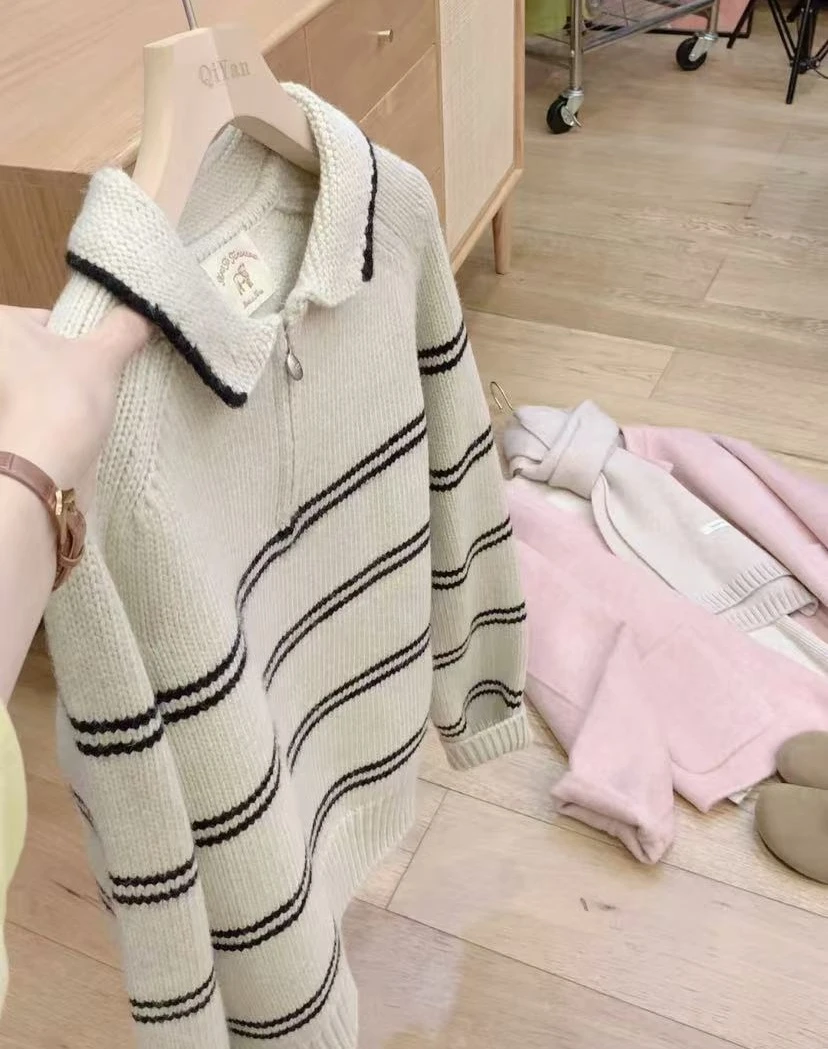 【反季毛衣】七言家 经典撞色韩系条纹翻领毛衣@