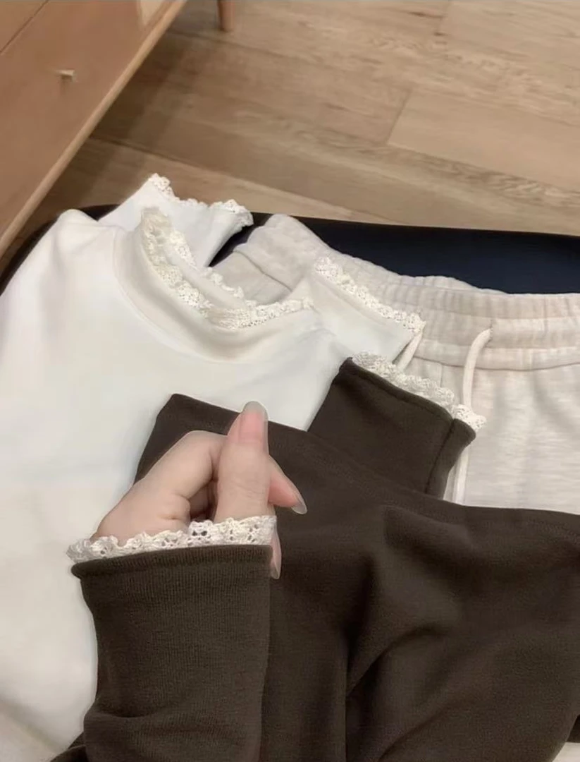 七言家   暖呼呼拜尔绒花边领打底衫1