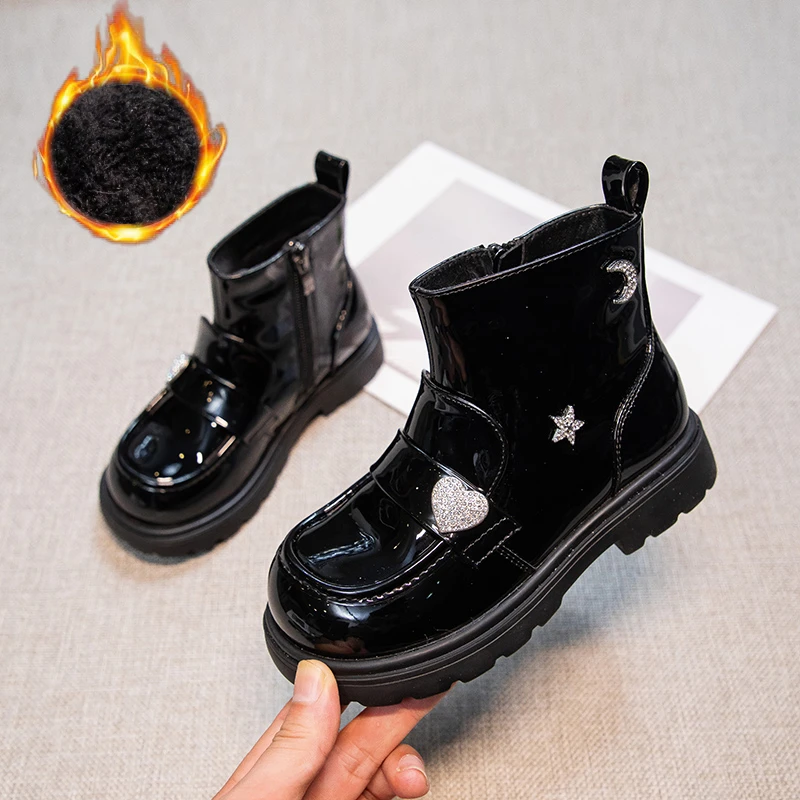 ABC儿童靴子女童黑色马丁靴2024冬季新款短靴软底中大童公主皮靴