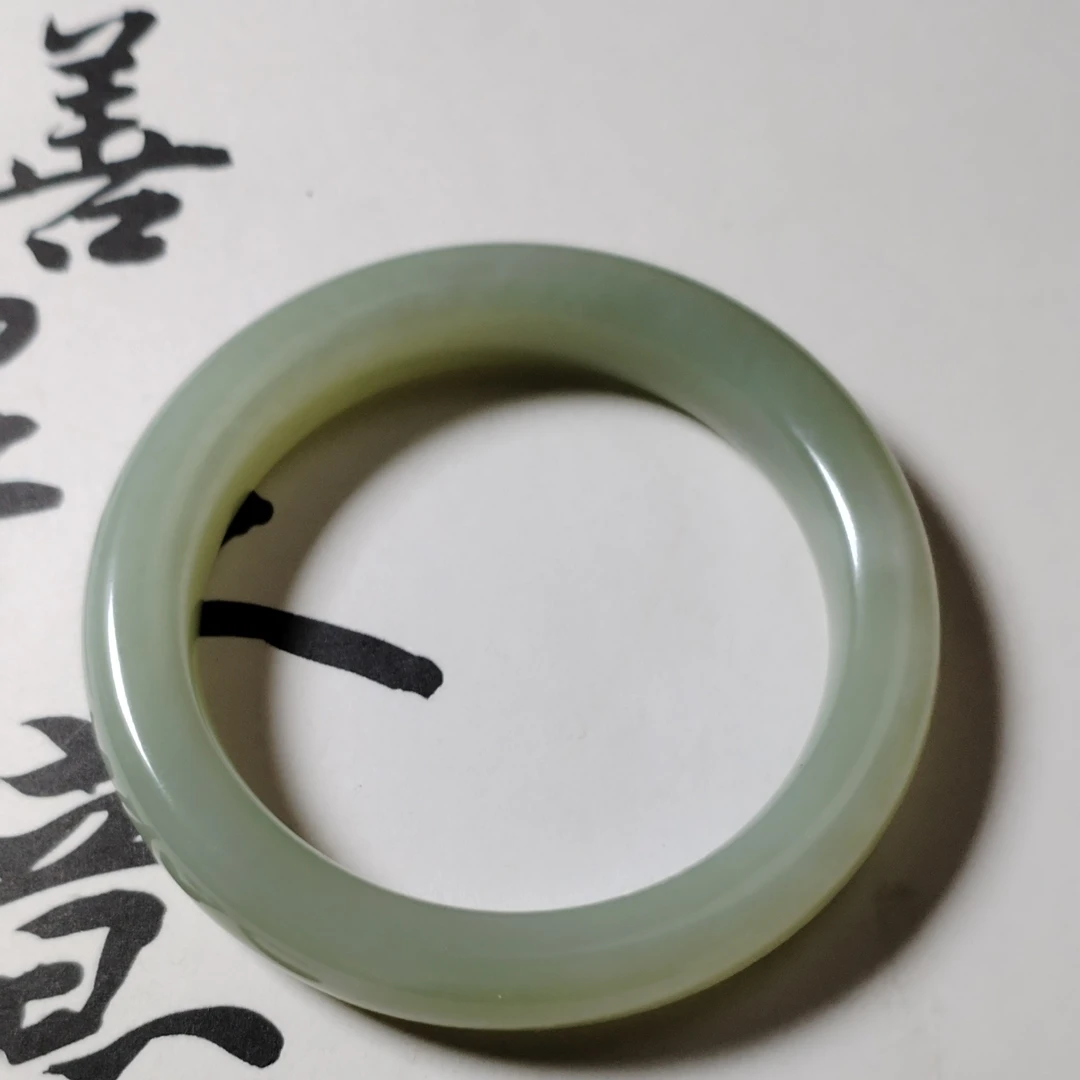 正品和田玉且末料手镯