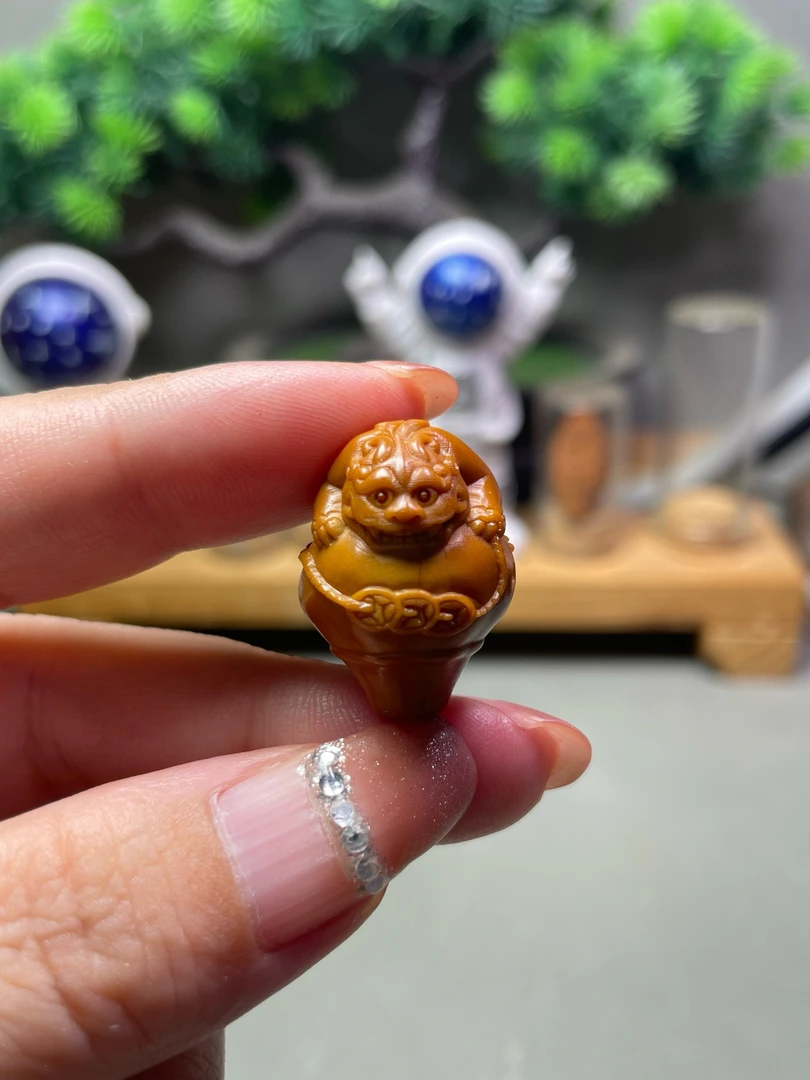 1.8貔貅三通招财貔貅瑞兽三通精品橄榄核雕文玩单子配饰三通