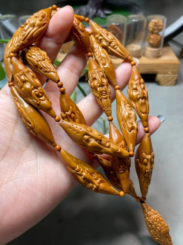 橄榄核文玩脖挂长串手工柳叶长须派十八罗汉头