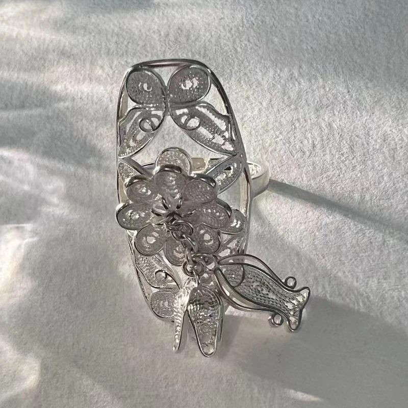 925银戒指 【小黑家】高端通体925雕花镂空立体转运花蕊ins时尚戒指