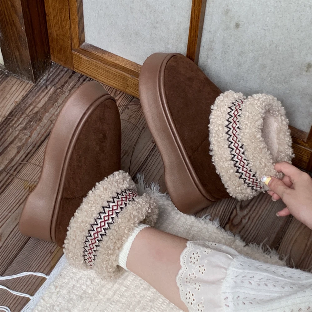 亲子户外时尚防滑保暖复古棉鞋女冬季高级感民族风新款2024雪地靴