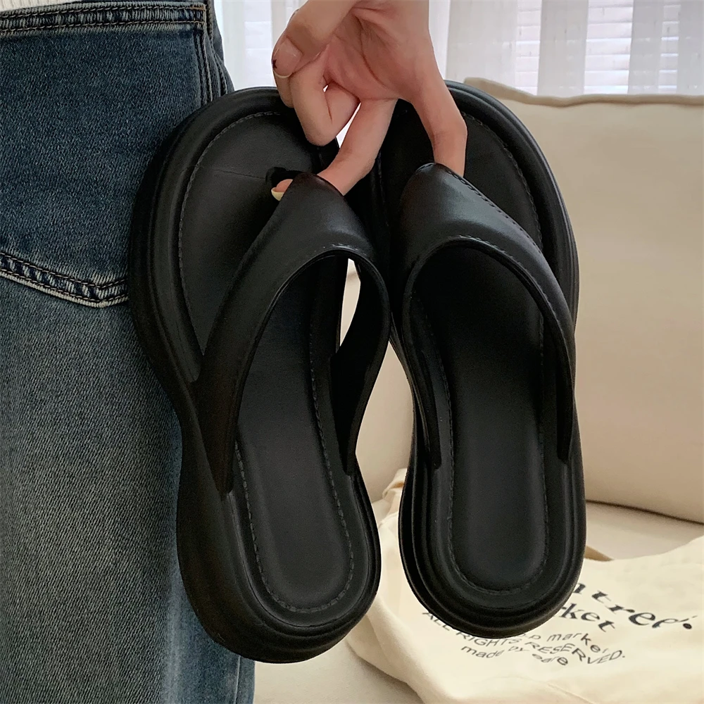 百搭简约纯色时尚厚底人字拖女2024新款夏季网红外穿沙滩夹脚凉拖