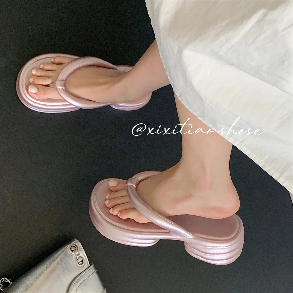 韩版百搭时尚厚底夹脚凉拖鞋女夏季网红个性防滑外穿踩屎感人字拖