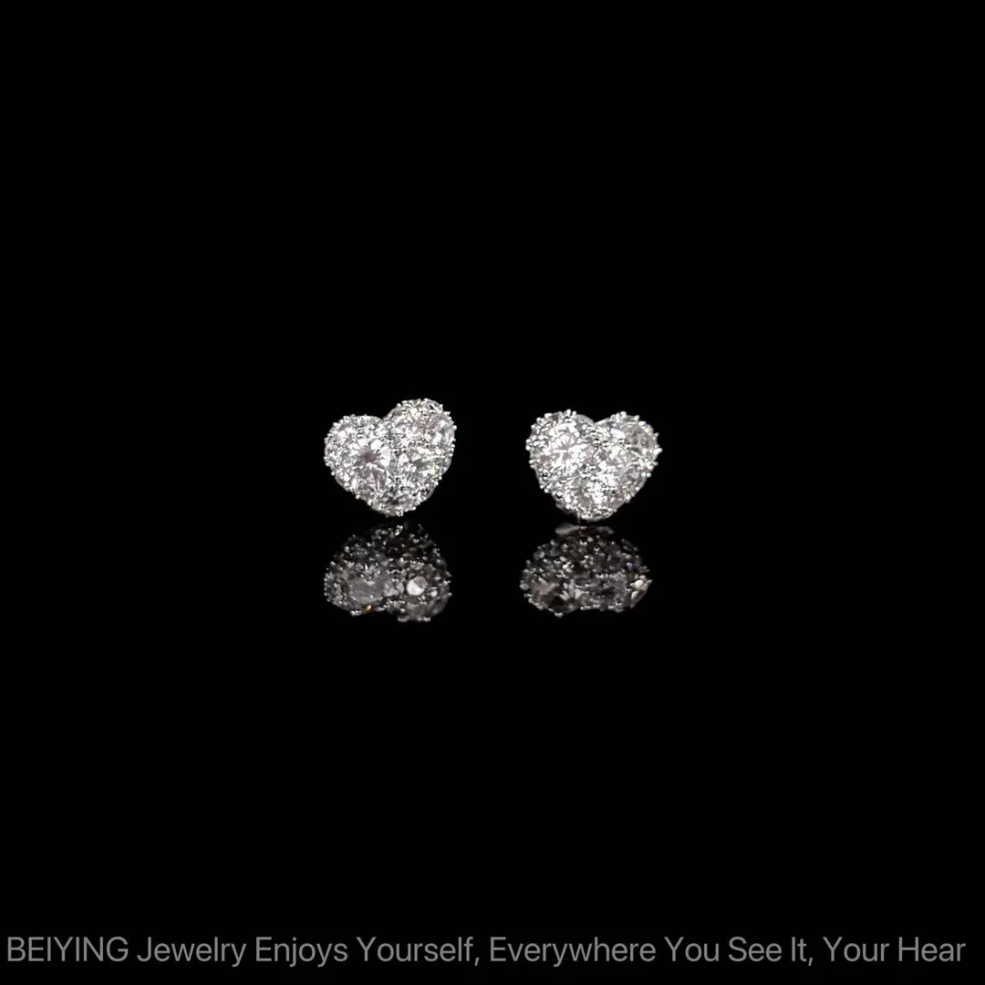 铜合金合成锆石耳饰 轻奢设计师款春夏新款碎方冰爱心耳钉C3588