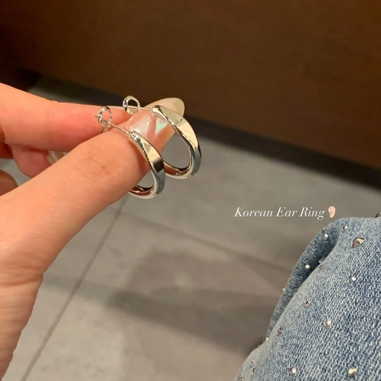 铜合金耳饰 ins冷淡风耳圈女耳环2023新款潮小众设计感简约耳钉