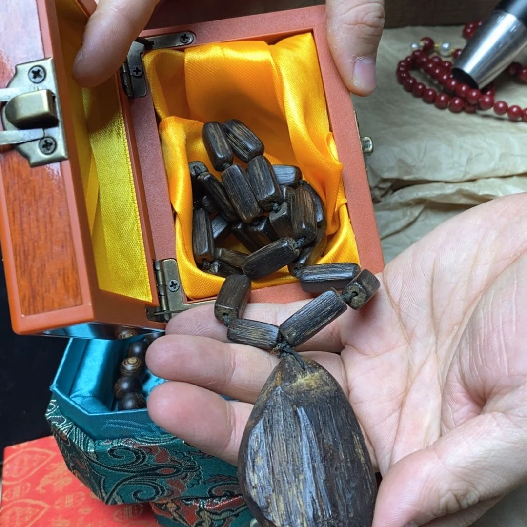 滴血莲花菩提把件