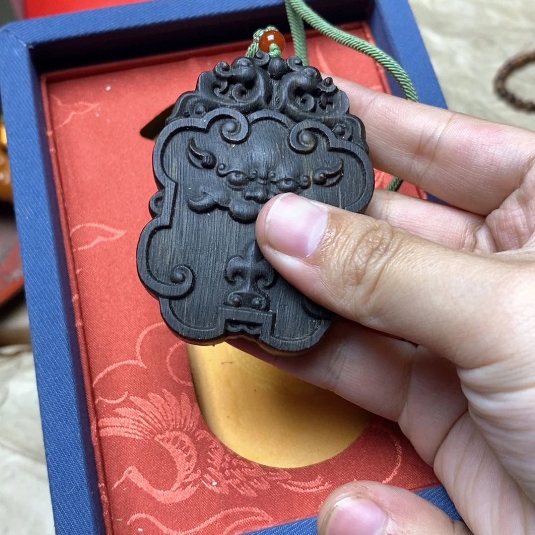 滴血莲花菩提吊坠