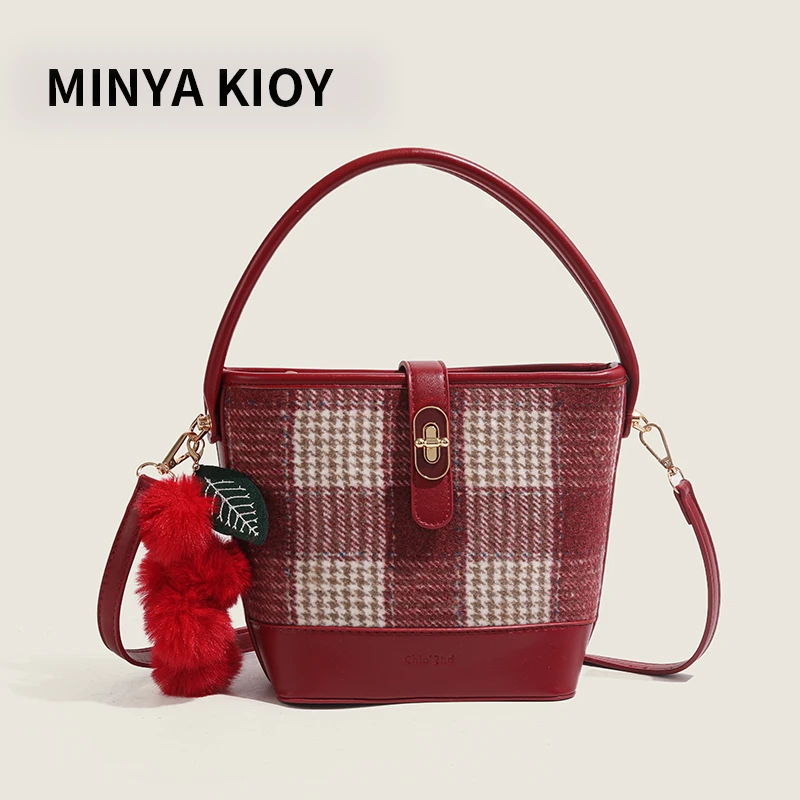 洋红波尔多水桶包2024肩包通勤包包女手提质感百搭格子单肩斜挎包