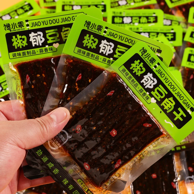 蒜香椒郁油炸回味豆角干辣条麻辣零食儿时回忆宵夜充饥小吃休闲