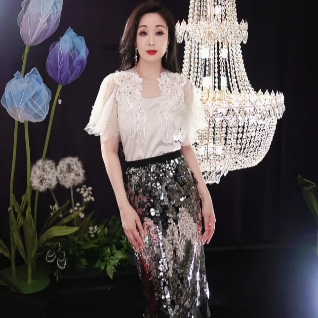 晨雾精灵刺绣网纱雪纺高级上衣衬衫女装高档蕾丝白色打底衫气质