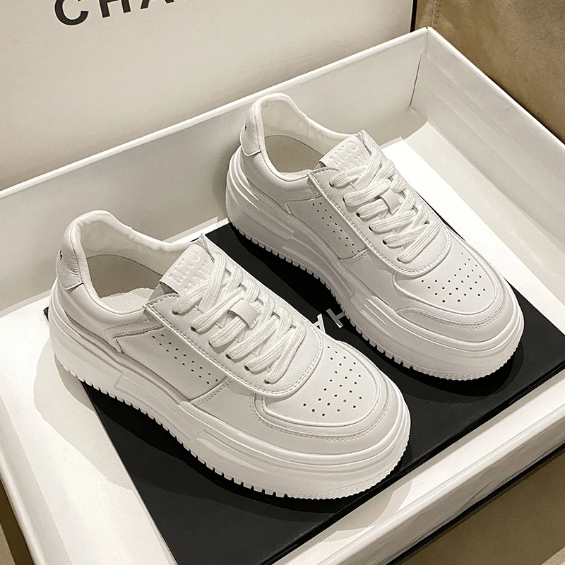 小白鞋女2025年秋季新款拼色潮流时尚板鞋平底单鞋百搭休闲运动鞋