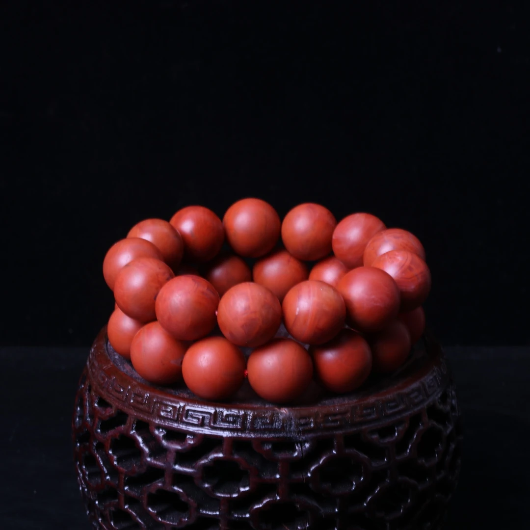 【蚂蚁珠宝】南红玛瑙18mm左右圆珠手串一条n625(多样性发其一)