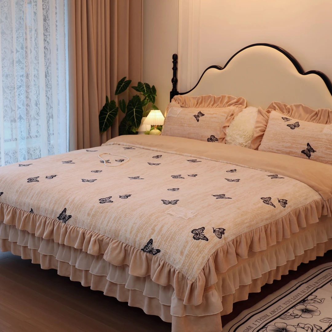 【真珍】蝴蝶花语加厚新款加绒牛奶绒床盖夹棉榻榻米四件套床上用品