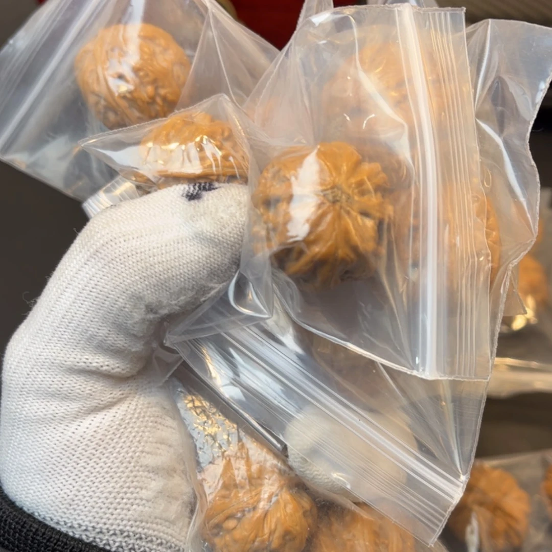 【闪购商品】文玩核桃把件80